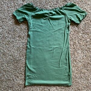 XXL off-the-shoulder short fitted dress